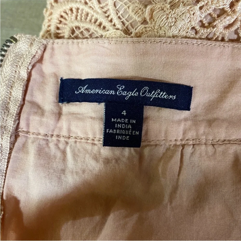 American‎ Eagle Blush Pink Lace Mini Skirt